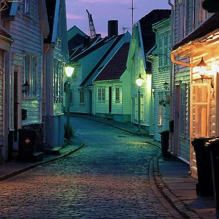 Historical Apartments In The Heart Of The Old Town Stavanger Exterior photo
