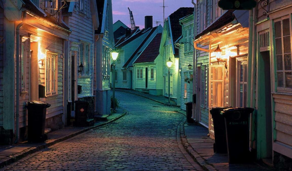 Historical In The Heart Of The Old Town Apartment Stavanger